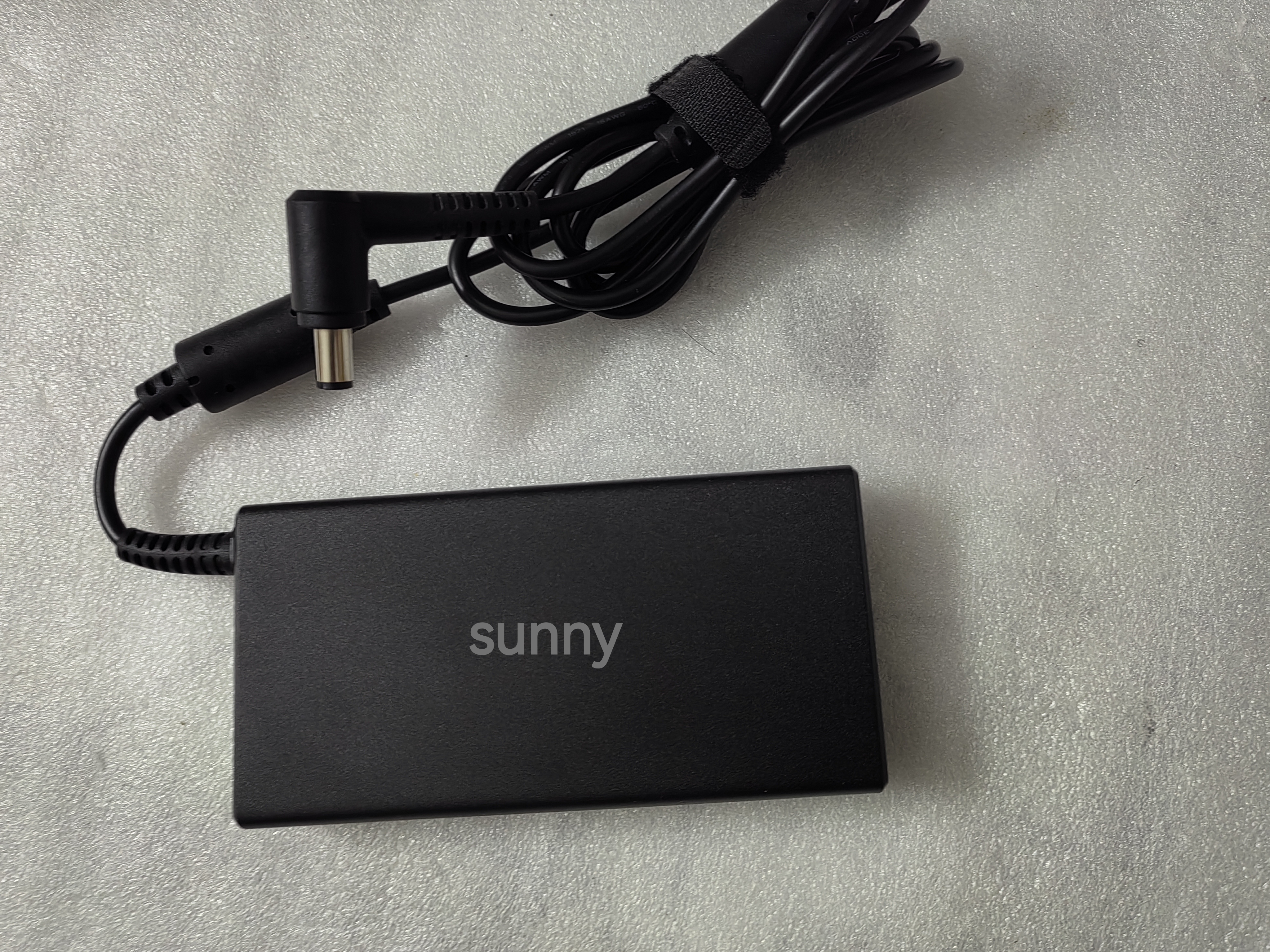 NEW OEM Slim Chicony 19.5V 7.7 - مراجعة Pc Gaming Msi وسعره